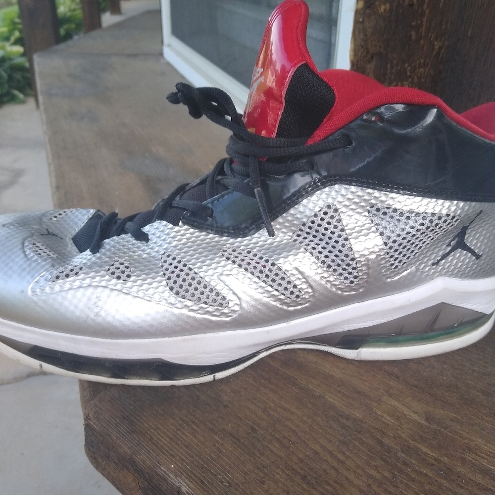 Jordan Melo Advance Size 14